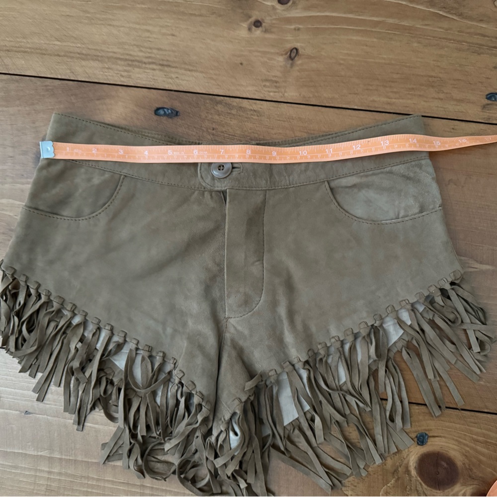 Rare Spell & The Gypsy Cowboy Dreams Suede Fringe Shorts Size 8 - Picture 12 of 16